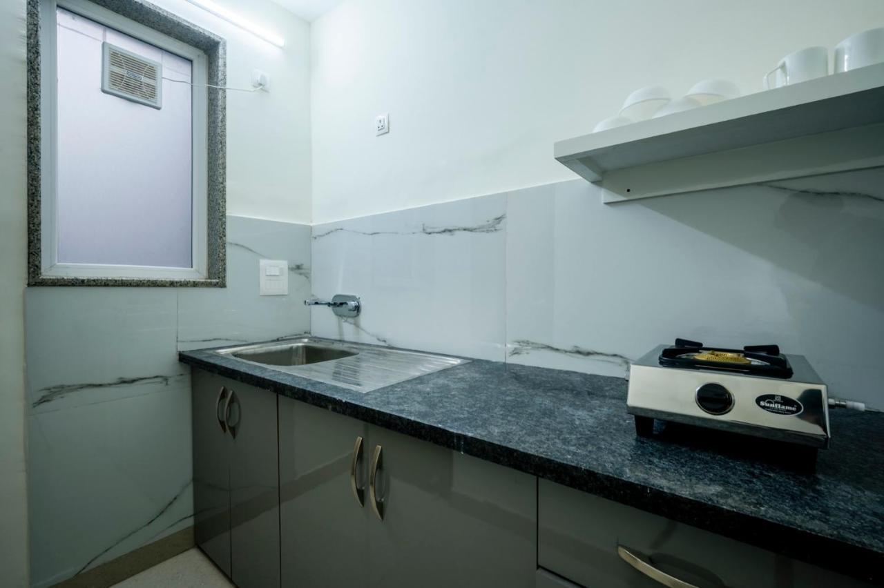 The Palms Inn I Near Medanta Medicity I Sec-38 غورغاون المظهر الخارجي الصورة